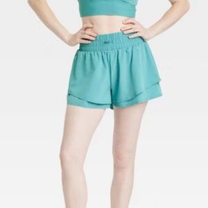 JoyLab Women's Double Layer Woven Mid-Rise Shorts‎ 2.5"​